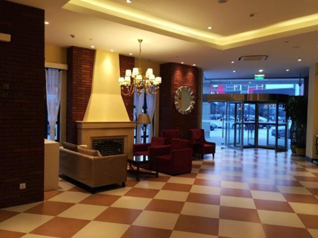 Jinjiang International Tourist Xiuyan Road Subway Station 3*