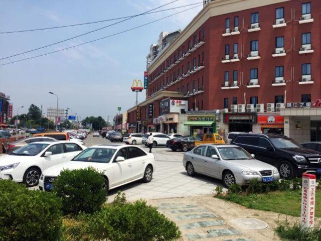 Jinjiang International Tourist Xiuyan Road Subway Station Xangai